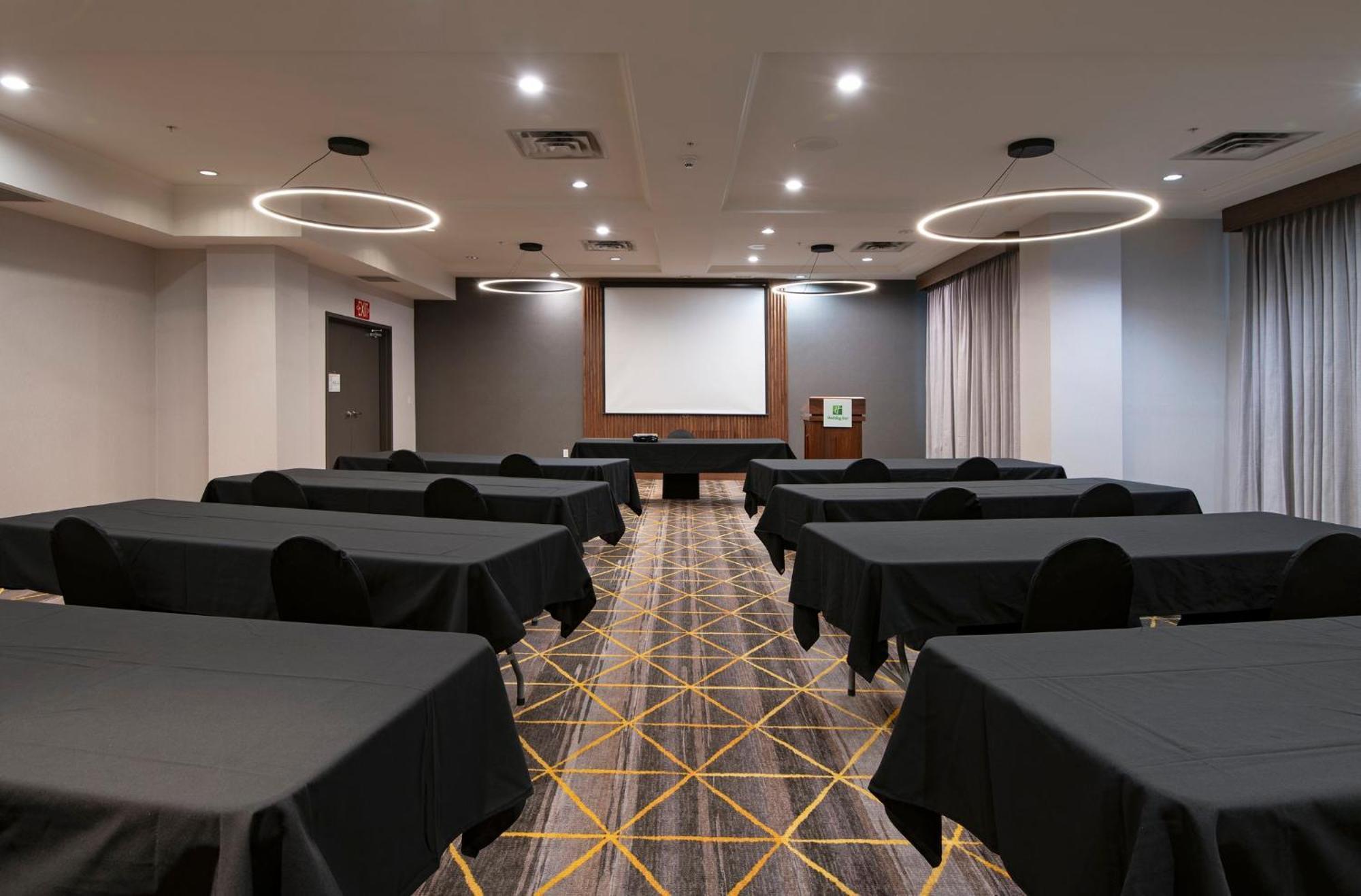 Holiday Inn Hotel And Suites-Kamloops By Ihg Kültér fotó