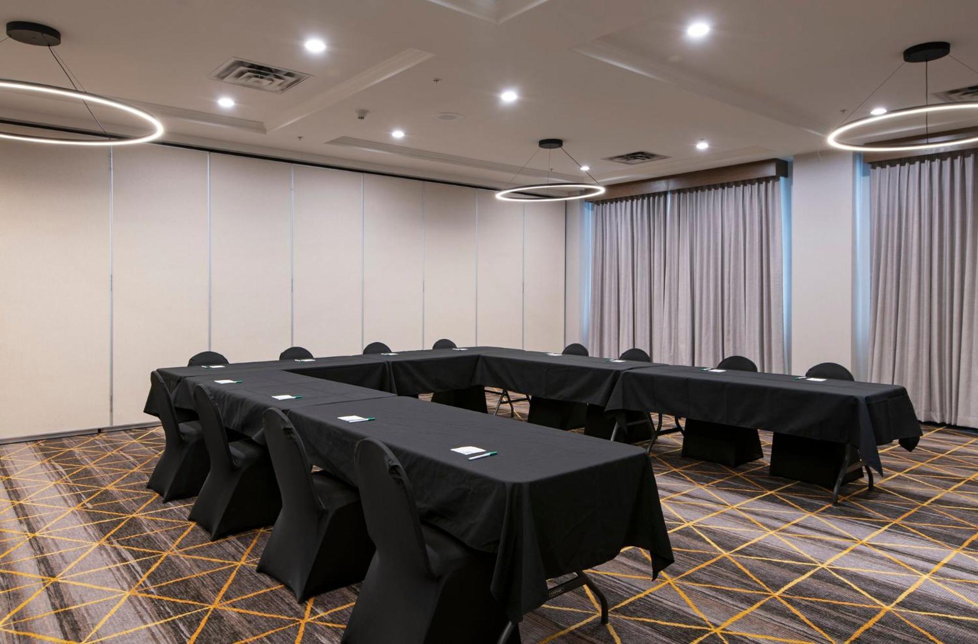Holiday Inn Hotel And Suites-Kamloops By Ihg Kültér fotó